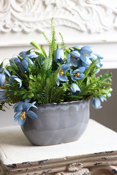 Krokusy Blue 2, kompozycja wiosenna z niebieskich kwiatów