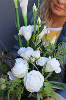 Lessuna, bukiet nagrobny z kallami