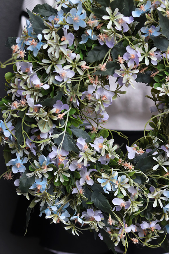 Mgiełka Kwiatowa, dekoracyjny wianek na drzwi