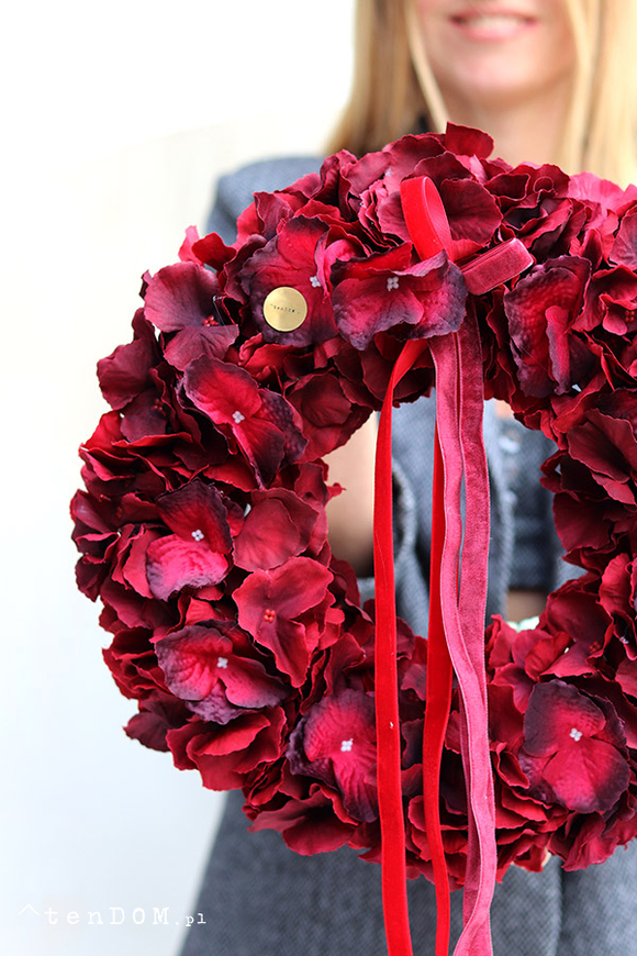 Hortensje Bordo, wianek na drzwi z hortensji