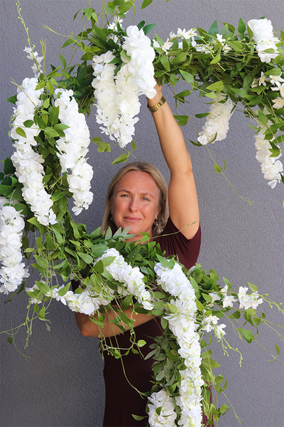 White Wisterina, stylowa girlanda ze sztucznych kwiatów