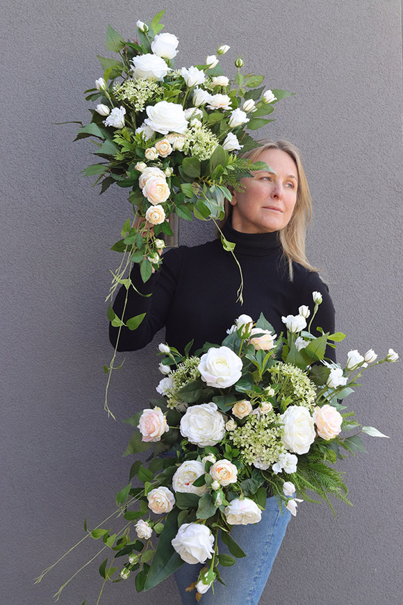 Weiss 2, dekoracja nagrobna w misie