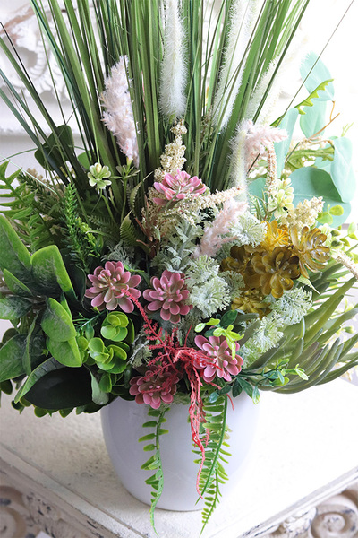 Merita, kompozycja z traw z sukulentami