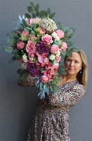 Kerrata Orchid, pastelowa dekoracja nagrobna w misie