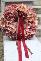 Hortensje Plum, wianek na drzwi z hortensji