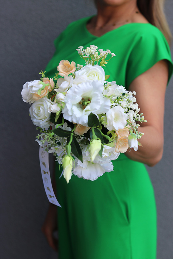 Delicja, bukiet komunijny do ręki