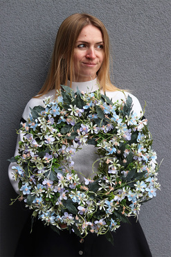 Mgiełka Kwiatowa, dekoracyjny wianek na drzwi, śr.46cm