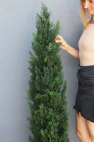 Tuja Grigio, sztuczna roślina w doniczce