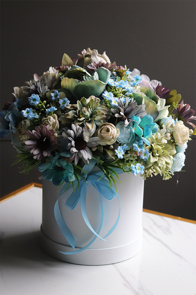 Blue Marine Ocean, flowerbox z niebieskimi kwiatami