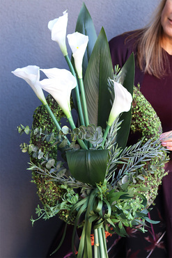 Kalle White, wieniec nagrobny z kaliami, dł.75cm