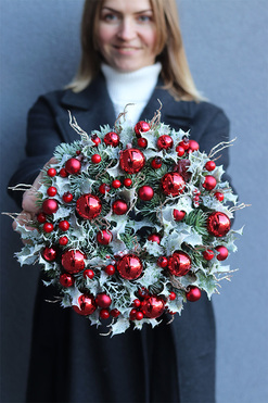 Ostrokrzew, elegancki wianek świąteczny, śr.30cm 