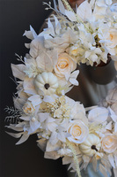 Sandy Autumn, jesienny wianek z białymi dyniami