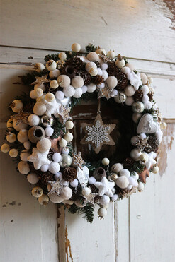 wianek świąteczny Gwiazdka, śr.30cm 