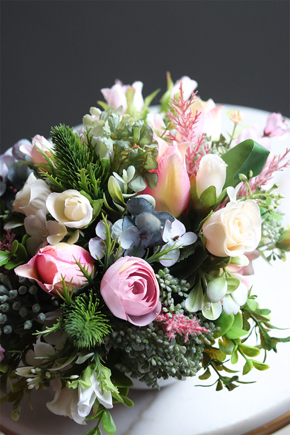 Valendia Genuata, wielkanocna kompozycja w okrągłej donicy