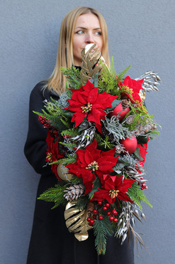 Gwiazdor, zimowa kompozycja nagrobna, wym.32x54cm