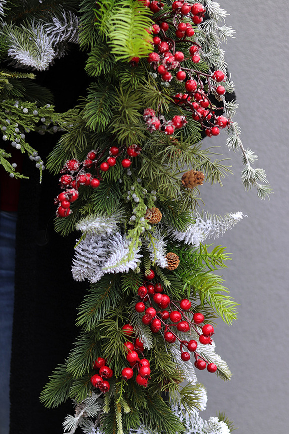 Little Town, girlanda świąteczna z bombkami