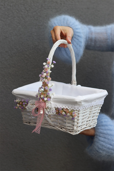 Kaszka Pastella Cottage 2, dekorowany koszyczek wielkanocny z serwetką