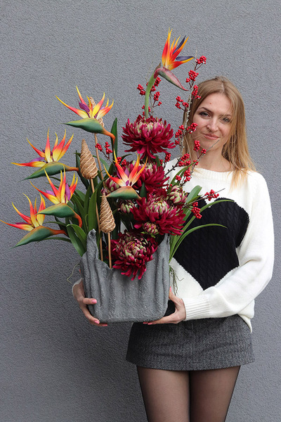 Volcan Merigold, komplet dekoracji nagrobnych