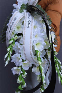 Mieczyki, bukiet nagrobny, wys.100cm