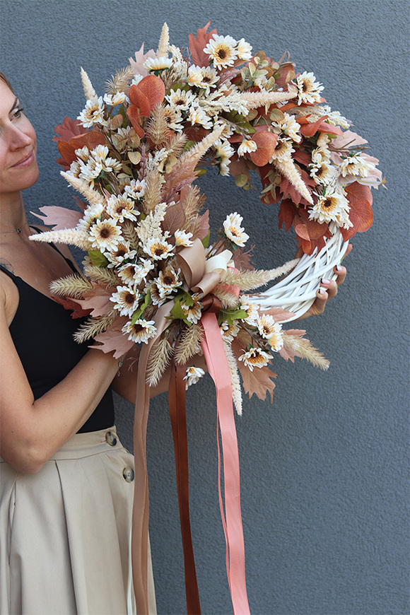 Pierre, asymetryczny jesienny wianek