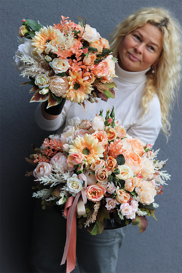 Morelli 2, kompozycja nagrobna w plastikowym naczyniu