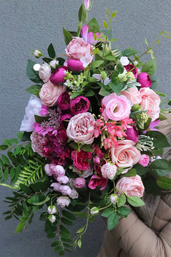 Pink Derette, komplet dekoracji nagrobnych, kompozycja + bukiet