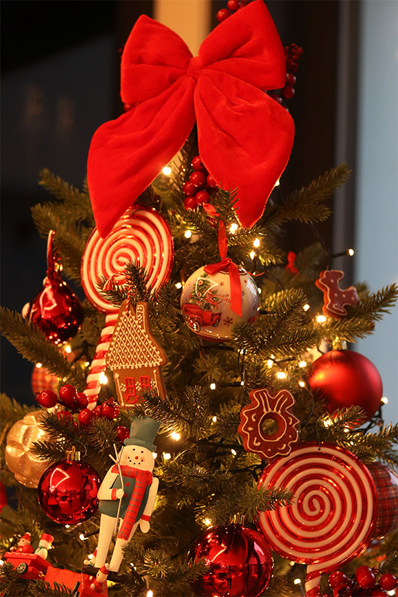 Moko Xmas Candy, dekorowanie choinki u klienta, wys.