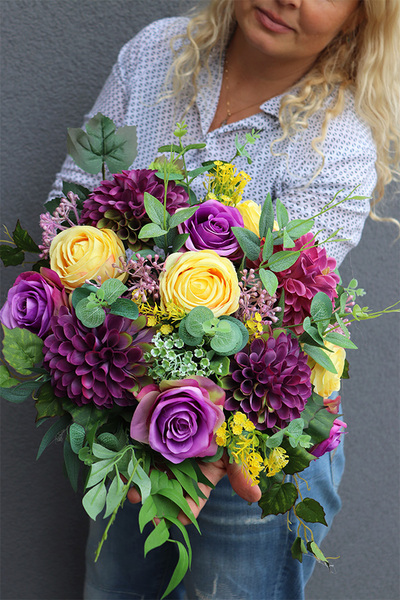 Yellow Cardia, fioletowo-żółty bukiet nagrobny