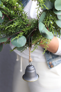 Green Decora, świąteczny wianek z dzwonkiem, śr.40cm 