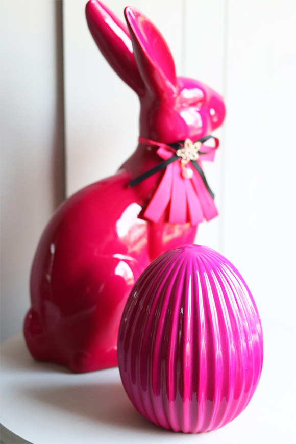 Pink Egg, jajko wielkanocne figurka