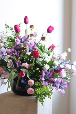 Moneni Pink, dekoracja nagrobna w misie, wym.47x70cm