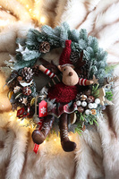 Świąteczna Zabawa, wianek z pluszowym reniferem