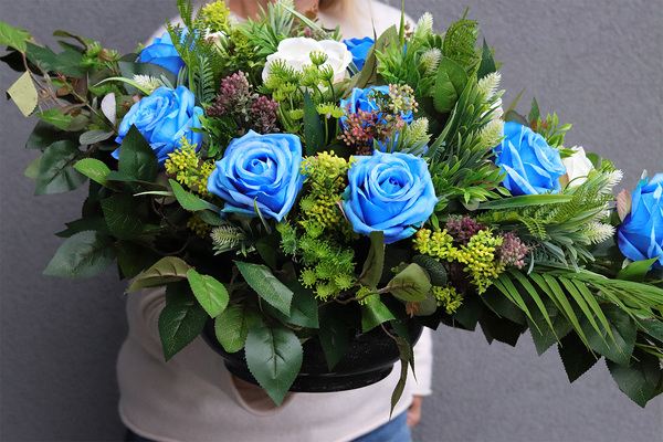 Kerisa, wiązanka kompozycja nagrobna w misie