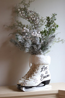 Mroźne Łyżwy, świąteczny stroik w łyżwach