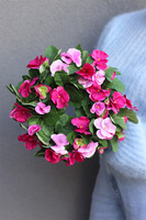 Bratki Różowe, wianek dekoracyjny na drzwi