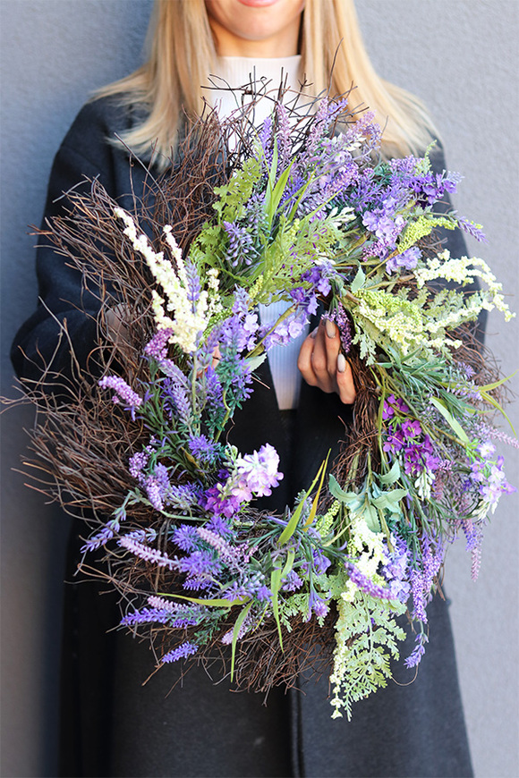 Fioletowa Wiosna, dekoracyjny wianek z lawendą