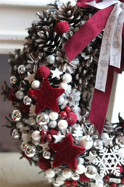 Szyszki&Bordo, świąteczny wianek dekoracyjny