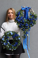 Blue Rose, niebieski wianek kwiatowy z różami