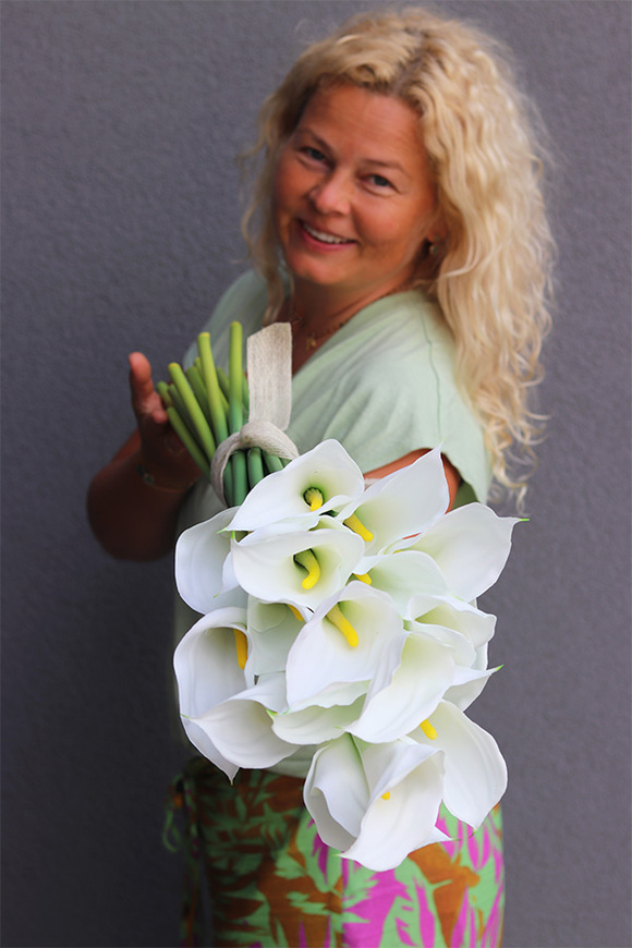 bukiet białych Kalli, 30szt, wys.70cm