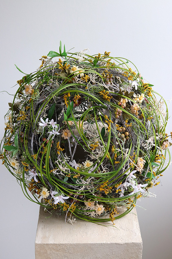 W Gnieździe, wiosenny wianek z gałązek