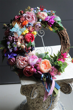 Funny Flowers, wiosenny wianek z motylem, rozp.45cm 