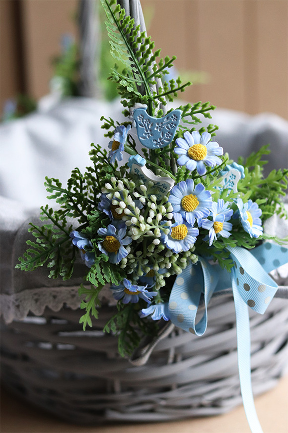 Niezapominajka, dwustronnie dekorowany koszyczek wielkanocny