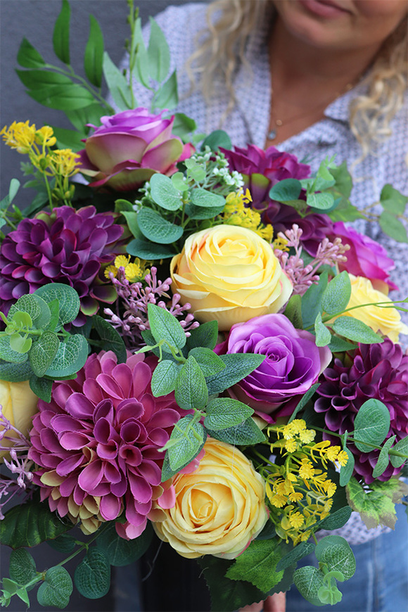 Yellow Cardia, fioletowo-żółty bukiet nagrobny