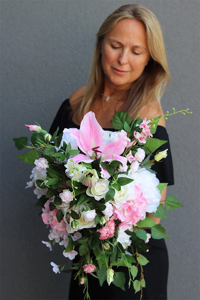 Triveria Pink, bukiet nagrobny we wkładzie do wazonu