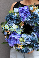 Caryca Blue Sky, bogaty wianek na drzwi