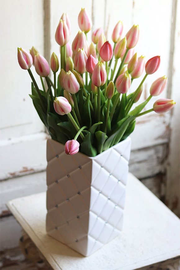 kompozycja wielkanocna z gumowymi tulipanami, Glamour Tulips, wys.53cm