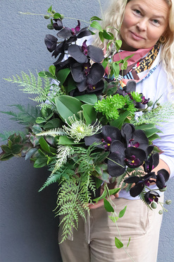 Dekoria Black, elegancki bukiet nagrobny we wkładzie, wys.60cm