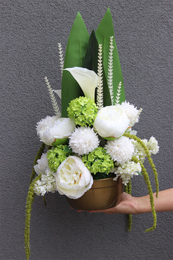 Kalla Elegance, kompozycja kwiatowa w naczyniu, wys.53cm
