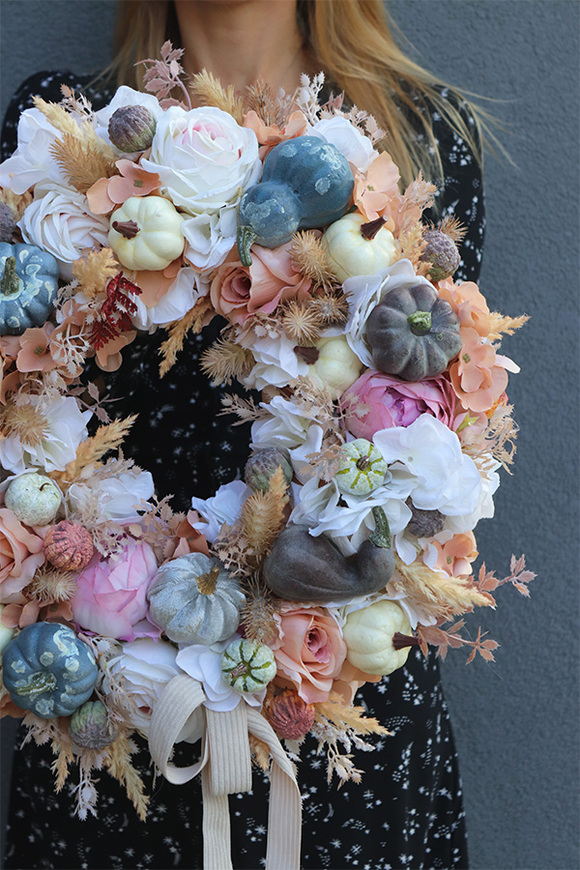 Dyniowy Sen, jesienny wianek z dyniami