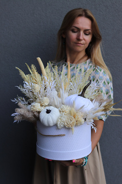 Pumpkin Creme, jesienny flowerbox z dyniami, wys.43cm  